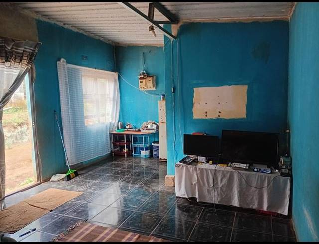1 BEDROOM HOUSE FOR SALE IN UMHLATHUZE